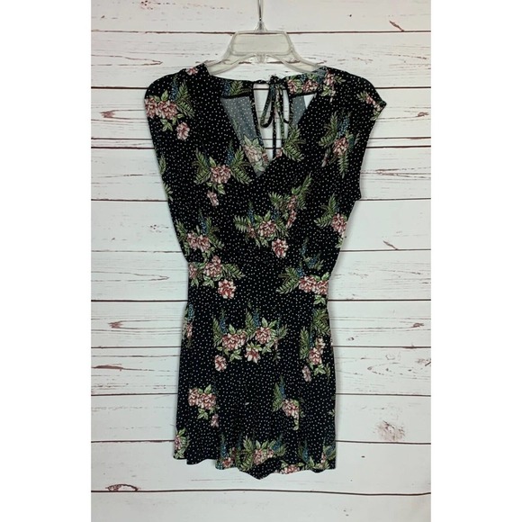 CAbi Pants - CABI Women's XS Extra Small Black Floral Runaround Romper Spring 2019 Style 5608